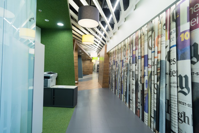 high-tech corporate interior design, Yandex-office-by-za-bor-architects